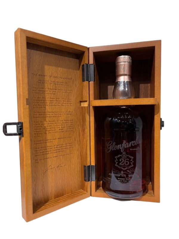 Glenfarclas 26 Years Old Limited Edition caskandquay.com